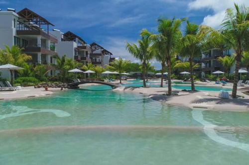 Mont Choisy Apartment | Wonderful Mont Choisy flat, huge lagoon pool
