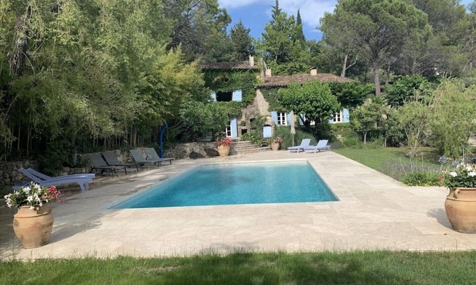 Seillans Other | Wonderful old farmhouse 5 minutes from the medieval village of Seillans.