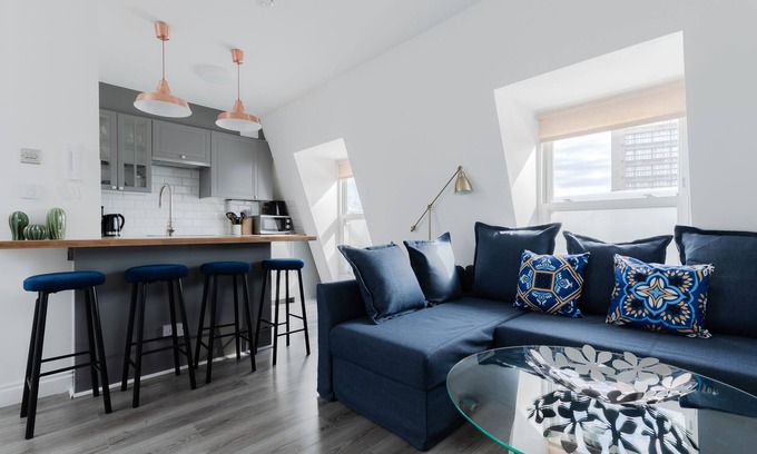 Harrow Road Apartment | Wonderful One Bedroom Apartment near Portobello Rd