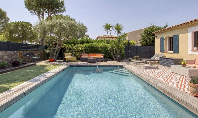 Saint-Cyr-sur-Mer Villa | Wonderful private villa for 4 guests with private pool, A/C, WIFI, TV, terrace and parking