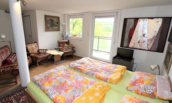 Neznasov House | Wonderful private villa for 5 guests with A/C, WIFI, TV, terrace, pets allowed and panoramic view