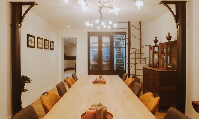 Blankenberge Villa | Wonderful private villa for 12 people with WIFI, TV and patio