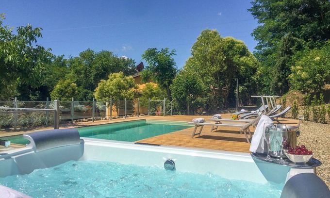 Montevarchi Villa | Wonderful private villa for 12 guests with private pool, WIFI, A/C, hot tub and TV