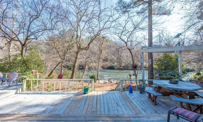 Mineral Bluff Cottage | Wonderful Private Serene and Secluded Cottage with River frontage