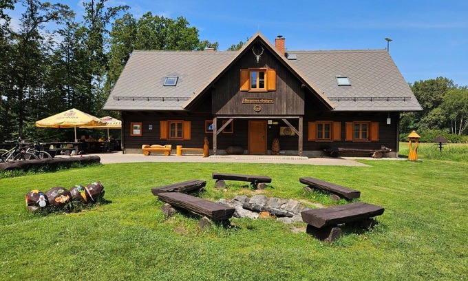 Byst Villa | Wonderful private villa for 12 guests with WIFI, TV and pets allowed
