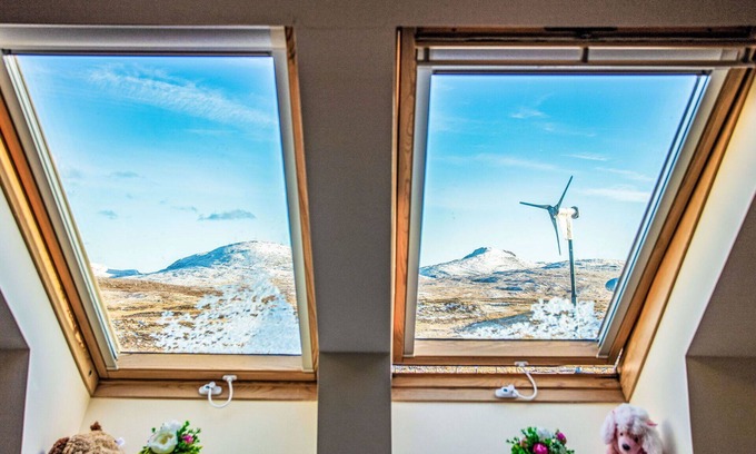 Aisgernis House | Wonderful private villa for 17 people with WIFI, hot tub, TV, patio and panoramic view