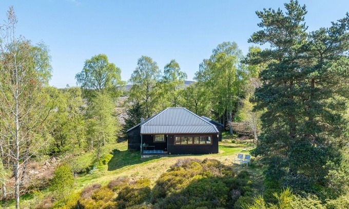 Bunloit House | Wonderful private villa for 4 guests with WIFI, TV, panoramic view and parking