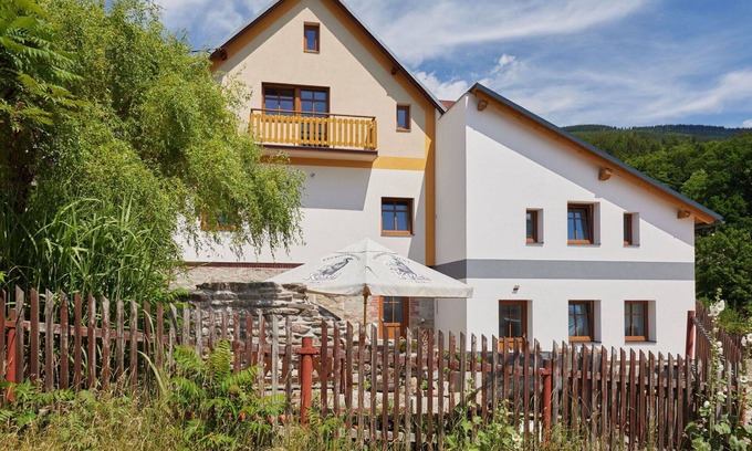 Cerny Dul Villa | Wonderful private villa for 15 guests with WIFI, TV, balcony and pets allowed