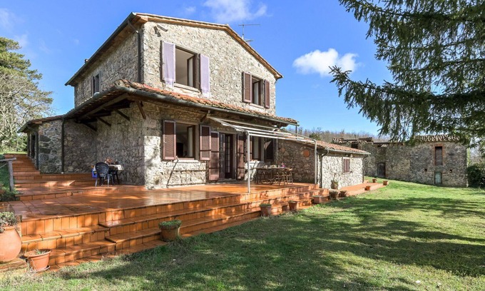 Montieri House | Wonderful private villa for 8 guests with WIFI, TV, patio, pets allowed and parking