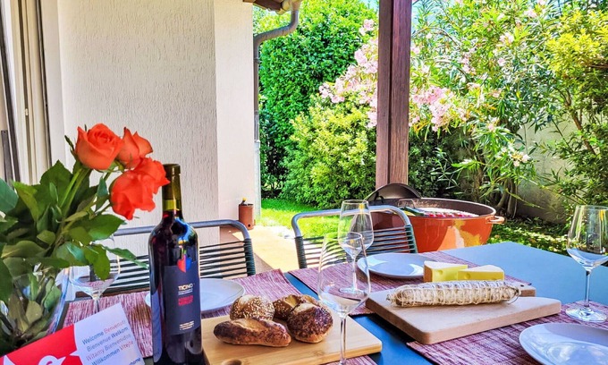 Ascona House | Wonderful private villa for 5 guests with TV, patio and parking