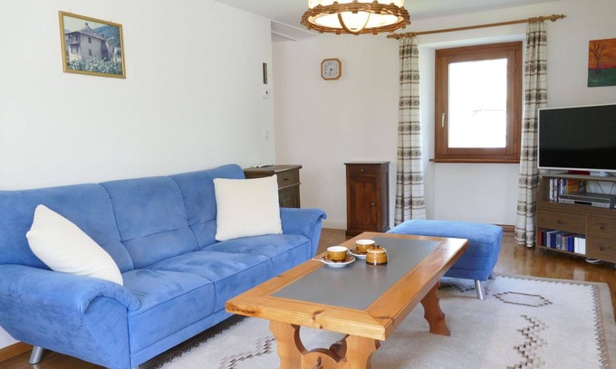Grono House | Wonderful private villa for 5 people with WIFI, TV, patio, pets allowed and panoramic view