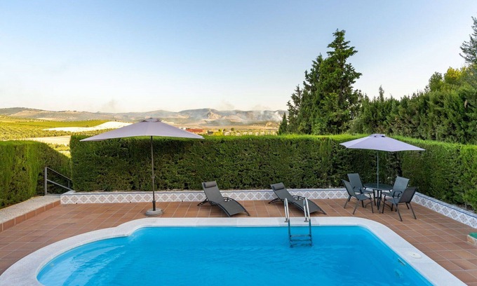 Baena House | Wonderful private villa for 6 guests with WIFI, A/C, private pool, TV, terrace and parking