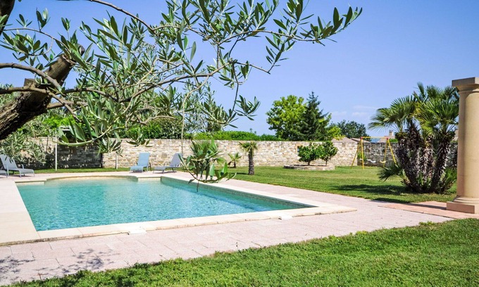 Mons House | Wonderful private villa for 7 people with A/C, pool, WIFI, TV and patio