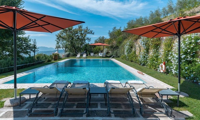 Nozanno Villa | Wonderful private villa for 18 people with hot tub, private pool, WIFI, A/C, TV and patio