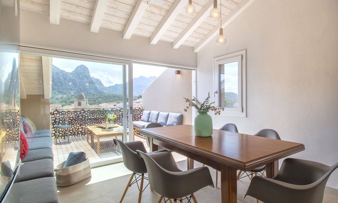 San Pantaleo House | Wonderful private villa for 6 people with WIFI, A/C, patio and parking