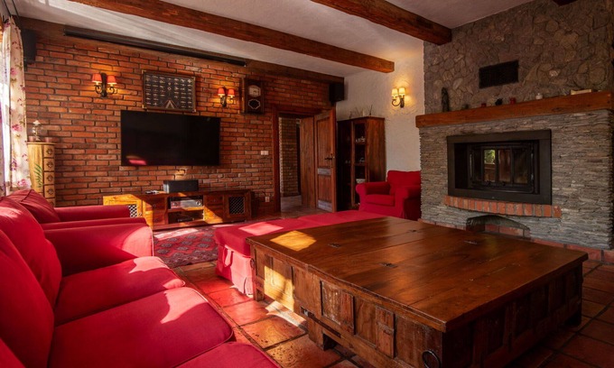 Grunwald House | Wonderful private villa with hot tub, WIFI, TV, terrace, pets allowed and panoramic view