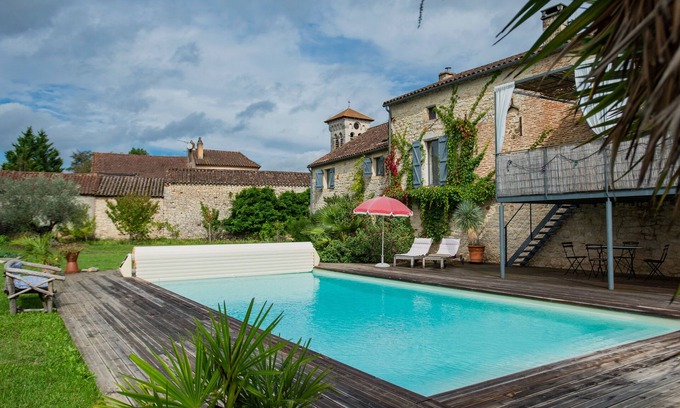 Lagardelle House | Wonderful stay in a town house with private pool