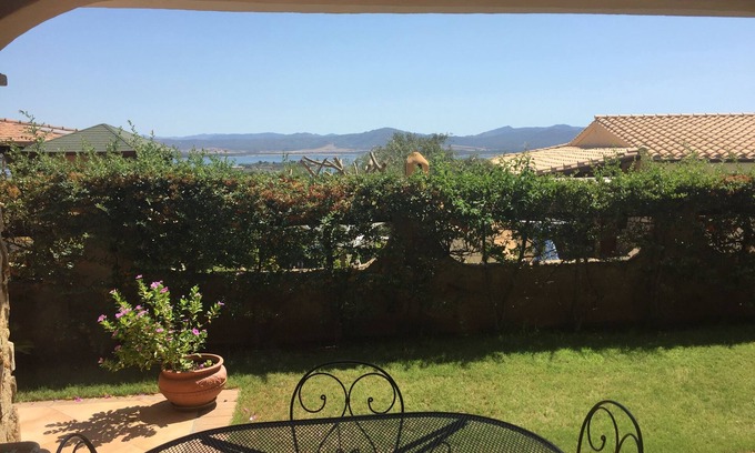 Porto Pino Apartment | Wonderful three-room apartment in villa with Air Conditioning
