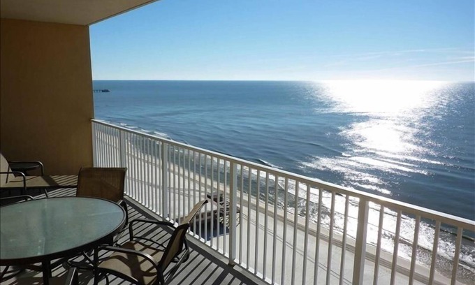 Gulf Shores Condo | Wonderful View/Beach Front Condo/16 Floor
