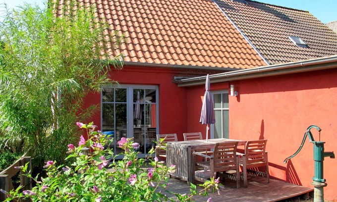 Leopoldshagen House | Wonderful villa for 5 people with TV, terrace, pets allowed and parking