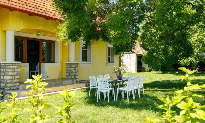 Balatonudvari House | Wonderful villa for 8 guests with A/C, WIFI and TV