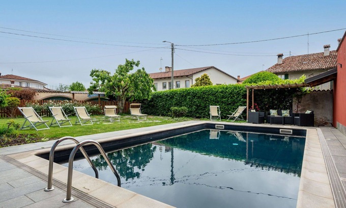 Narzole House | Wonderful villa for 12 guests with A/C, WIFI, pool, TV, terrace, pets allowed and parking