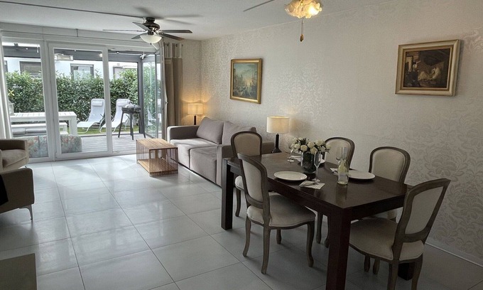 Breisach House | Wonderful villa for 6 people with WIFI, TV, terrace and parking