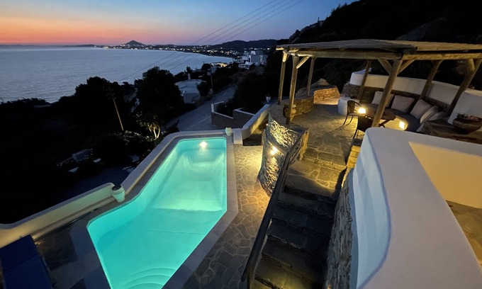 Maragas Villa | WONDERFUL VILLA WITH SPECTACULAR VIEWS AND PRIVATE POOL, 150m FROM THE BEACH