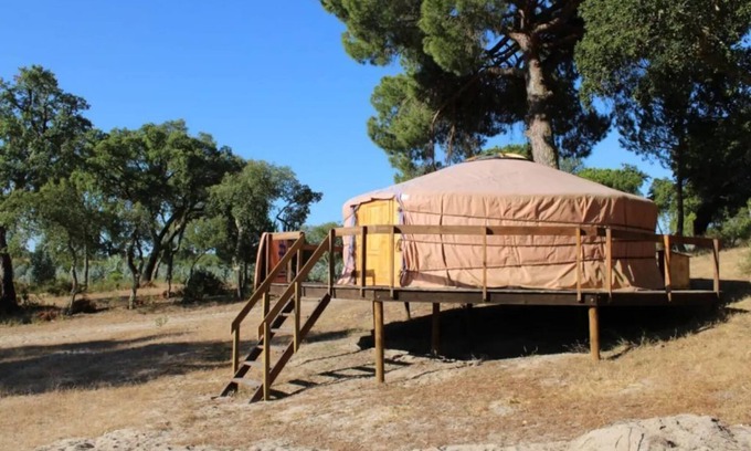 Vale de Mulheres House | Wonderland Yurt - Quinta Alada