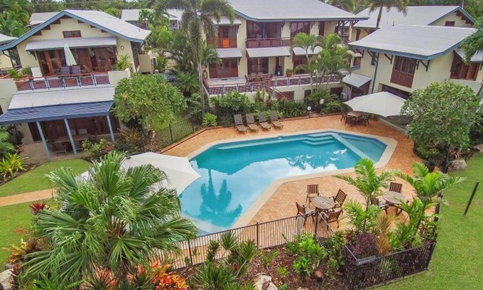 Wongaling Beach Apartment | Wongalinga Absolute Beachfront 3 Bedroom
