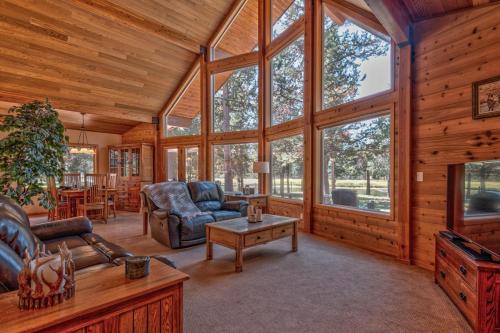 Oregon Water Wonderland House | Wood Duck 5