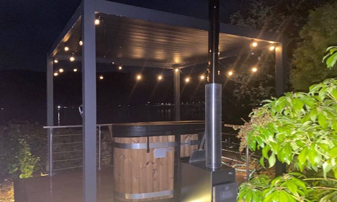 West Laroch Cottage | Wood fired Hot Tub