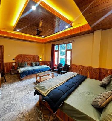 Kasol House | Wood packers