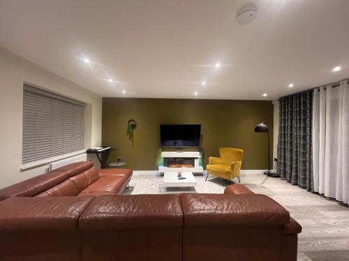 Staple Hill House | Woodcote house
