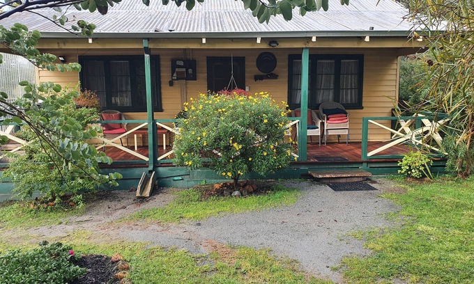 Dwellingup Cottage | Woodcutter's cottage - come to enjoy the bush, peace & quiet