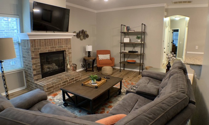 Edmond Condo | Wooded Area with Neighborhood Pool. Close to UCO & Hospitals.
