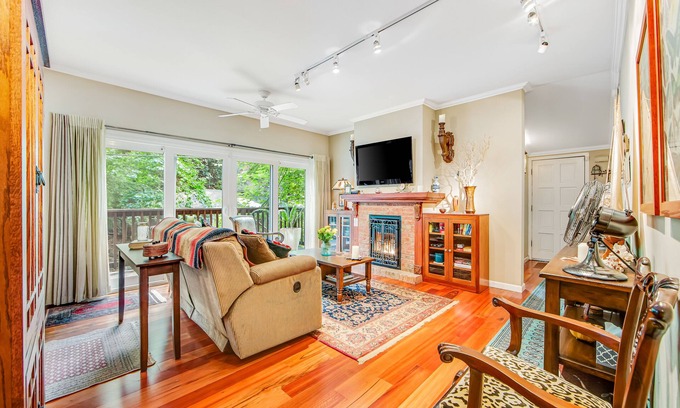 Guerneville House | Wooded gem with large deck, fast WiFi, grill & great location - dog-friendly