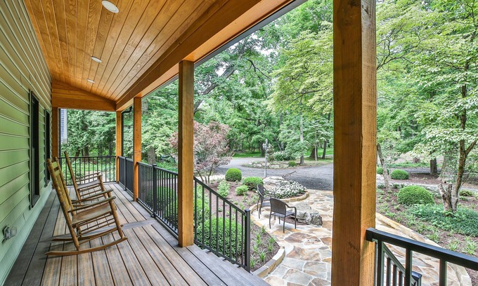 Leesburg House | Wooded Home + Cottage - newly remodeled w/WIFI, close to wineries!