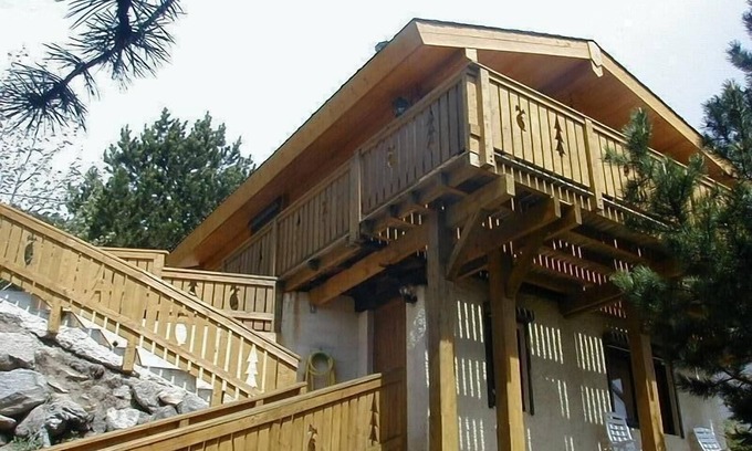 Les Angles Ski Chalet | WOODEN CHALET RENTAL LARGE SHADY LOT www.location-chalet-les-angles.fr