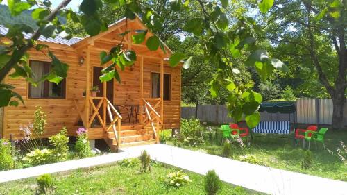 Ambrolauri Hotel | Wooden House-Marikosi ვუდენ ჰაუს მარიკოსი