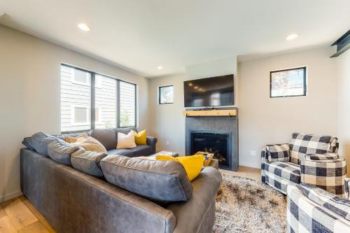 Frisco House | Woodhaven Hideaway