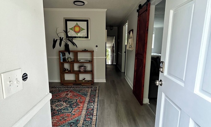 Travelers Rest Apartment | WOODLAND APARTMENT - An open concept 1-bedroom in charming Travelers Rest