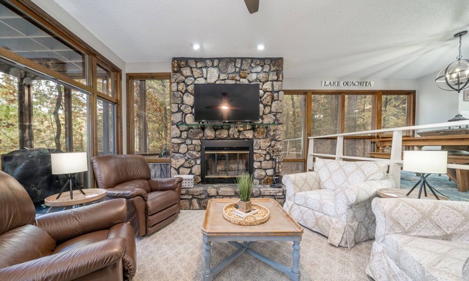 Mount Ida Condo | Woodland Escape 🌲 Lake Ouachita Gem | Mtn Harbor | Sleeps 10 | Insta-Worthy!