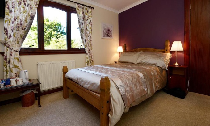 Torlundy Bed & Breakfast | Woodland House