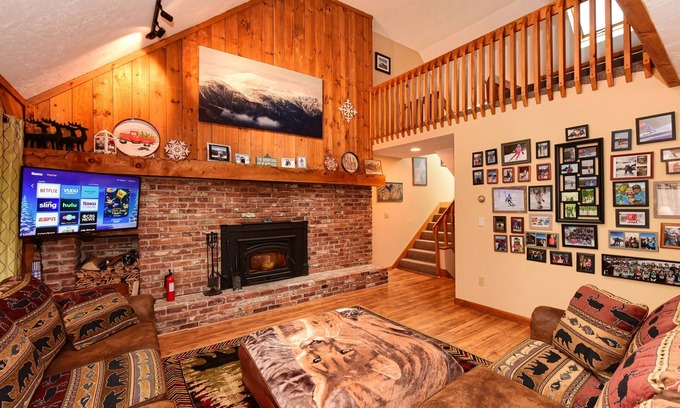 Intervale House | Woodland Pines Unit w/Association Pool & Tennis Court - Close to Story Land!