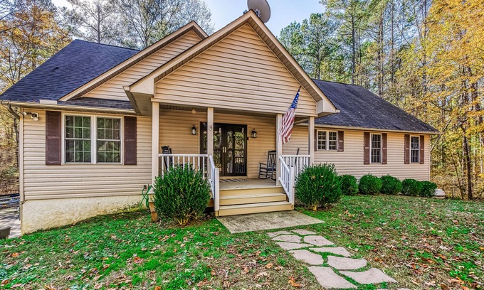 Louisa House | Woodland Retreat with Ping-Pong, Foosball, Paddleboards, Lake, Decks & Firepit