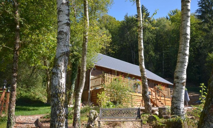 Treignac House | Woodlands Cottage