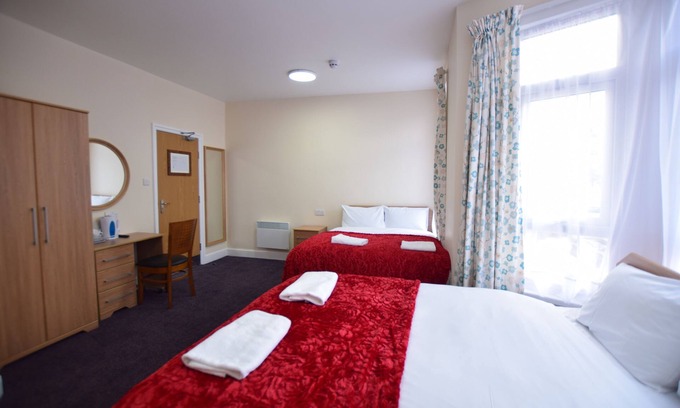 Clementswood House | Woodlands Lodge Ilford