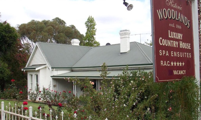 Bridgetown Bed & Breakfast | Woodlands of Bridgetown B&B