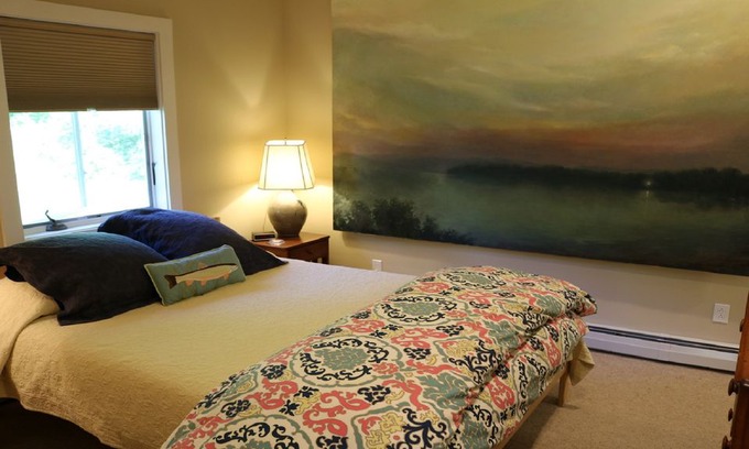 South Hero Bed & Breakfast | WOODS BAY HIDEAWAY on LAKE CHAMPLAIN
